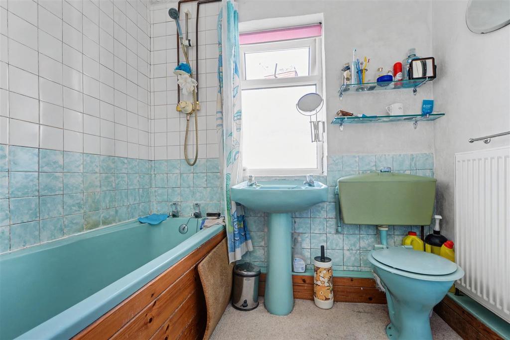 Bathroom.jpeg