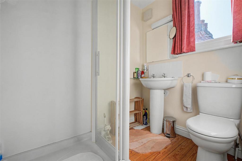 Ensuite.jpeg