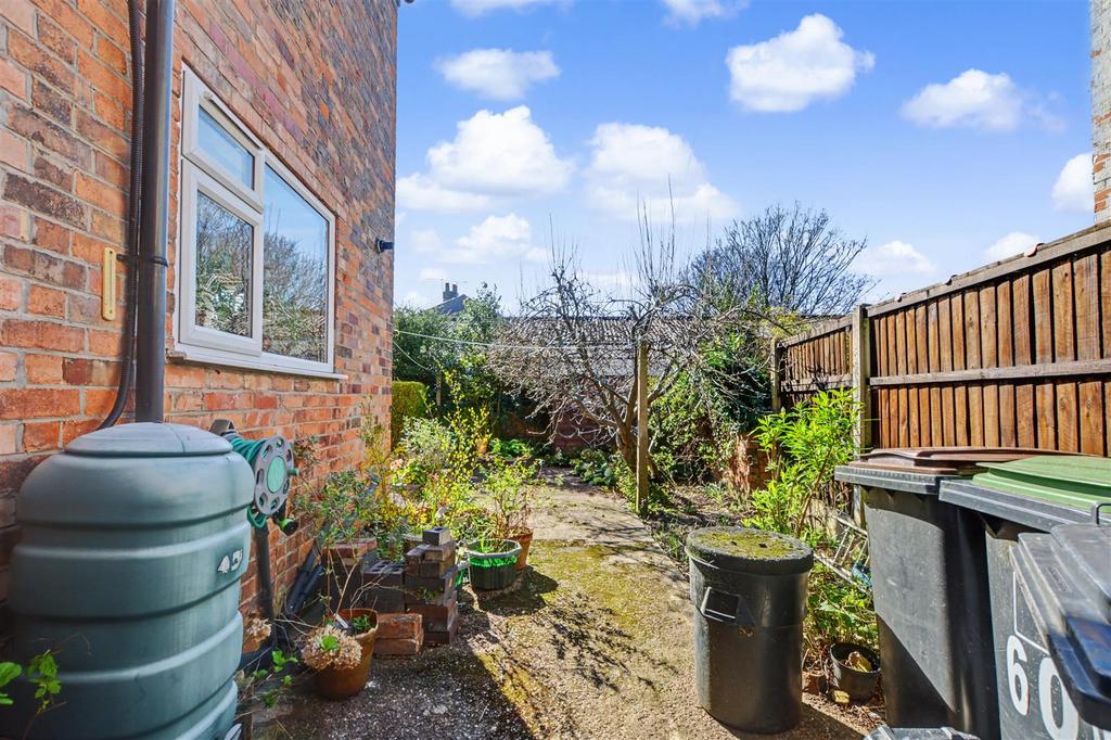 Garden 1.jpeg