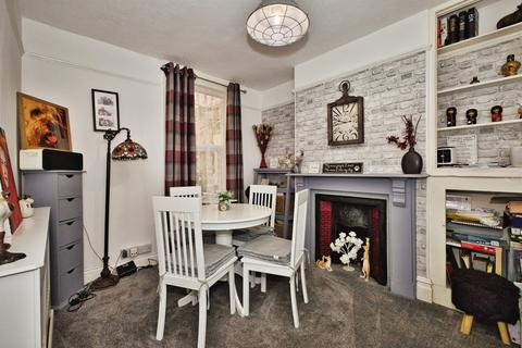 4 bedroom end of terrace house for sale, Beer Street, YEOVIL