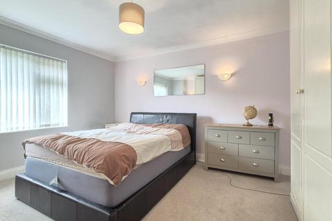 undefined, Oakwell Close, Dunstable, LU6