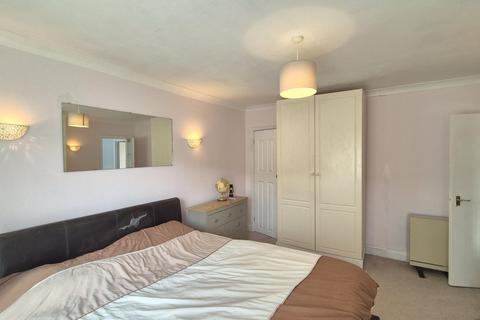 undefined, Oakwell Close, Dunstable, LU6