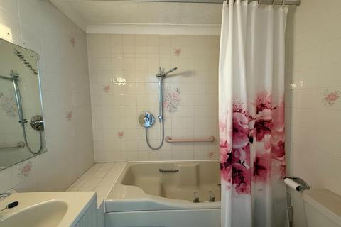 Retirement property for sale, Riverstone Court, Queen Elizabeth Road, KT2