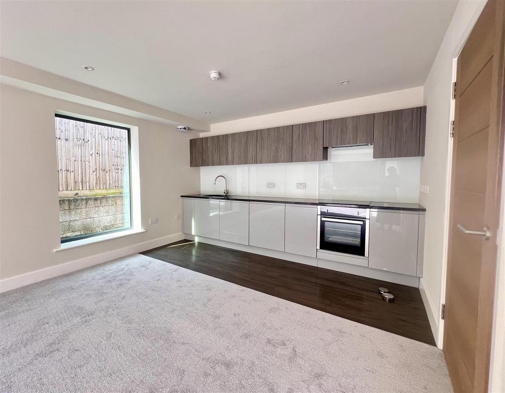 Kitchen with picture window.jpeg