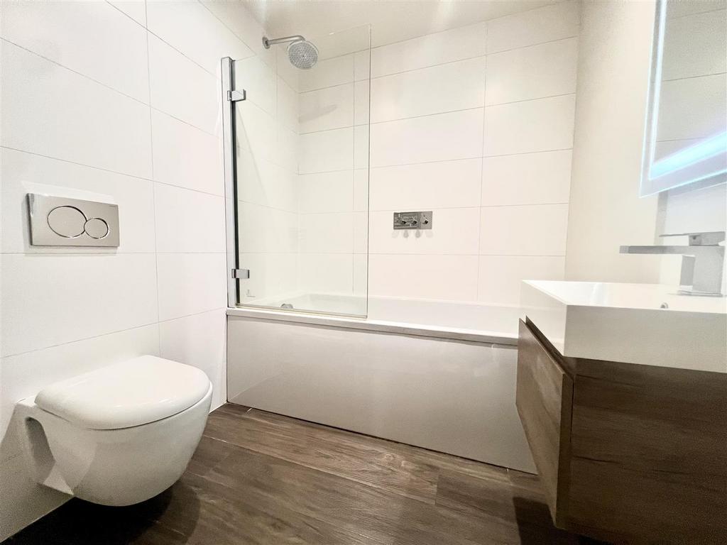 Bathroom.jpeg