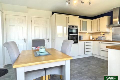 3 bedroom detached house for sale, Armstead Road, Pendeford, Wolverhampton