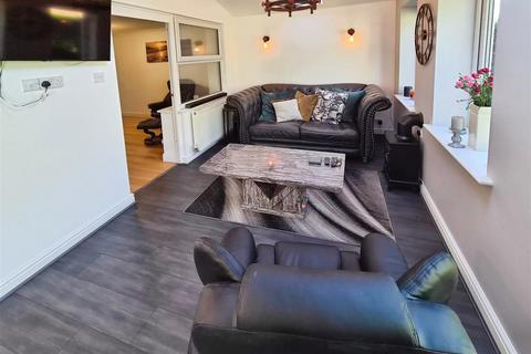 2 bedroom semi-detached house for sale, Sterne Close, Elworth, Sandbach