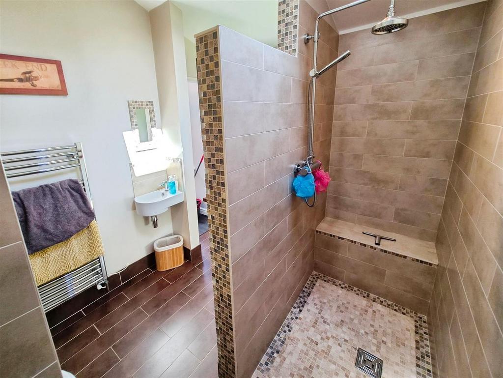 Shower Room/WC