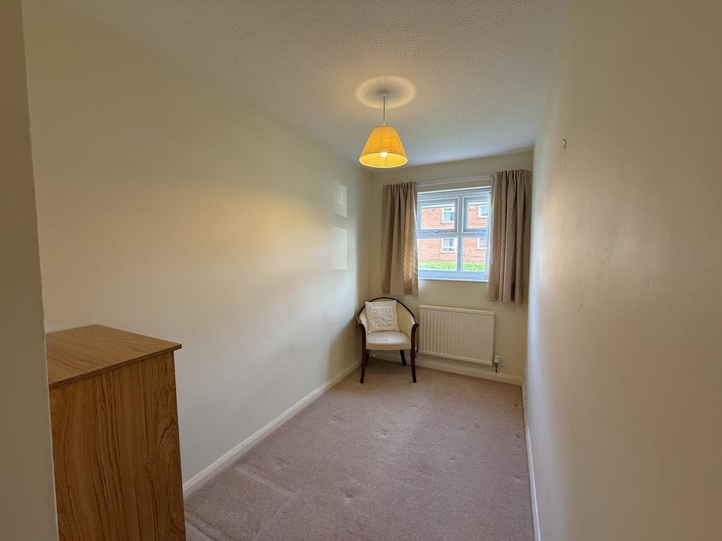 50 Bramwell St 2nd bedroom 2.jpeg
