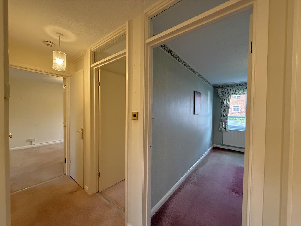 50 Bramwell St hall.jpeg