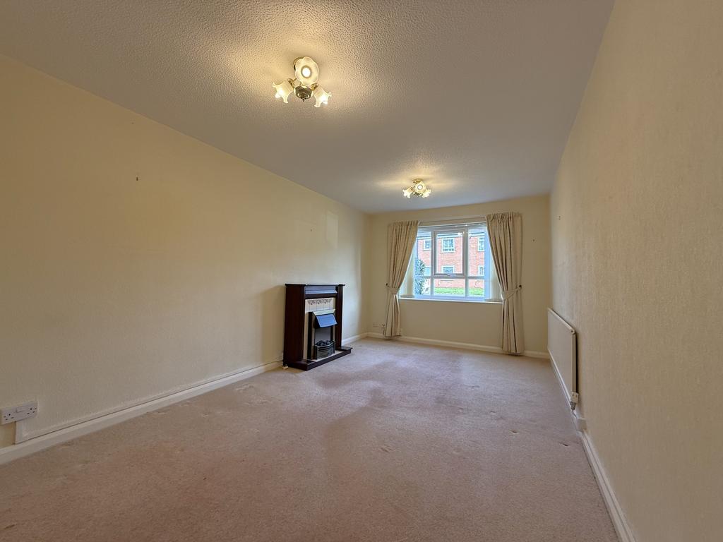 50 Bramwell St living 6.jpeg