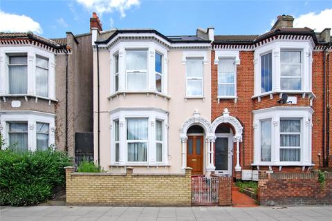 3 bedroom apartment to rent, Tooting Bec Road, Tooting, London, SW17