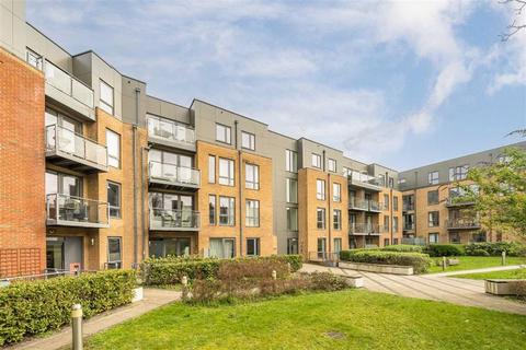2 bedroom flat for sale, Boundaries Road, London SW12