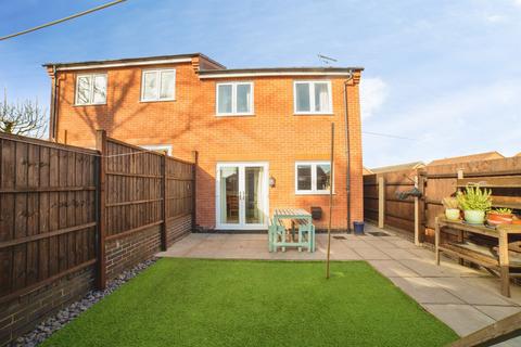 3 bedroom semi-detached house for sale, Leander Close, SUTTON-IN-ASHFIELD