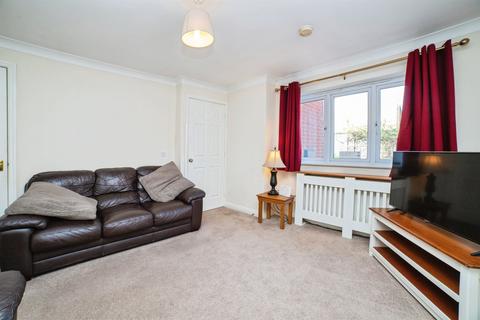 3 bedroom semi-detached house for sale, Leander Close, SUTTON-IN-ASHFIELD
