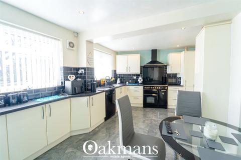 4 bedroom semi-detached house for sale, Exe Croft, West Midlands B31