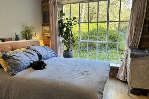 2 bedroom flat for sale, Dunkirk Mills, Nailsworth, GL5