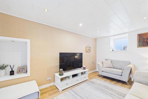 undefined, Back Row, Blairgowrie PH10