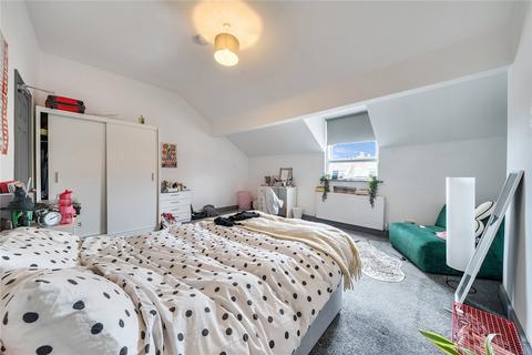 6 bedroom end of terrace house for sale, Booth Avenue, Manchester, Greater Manchester