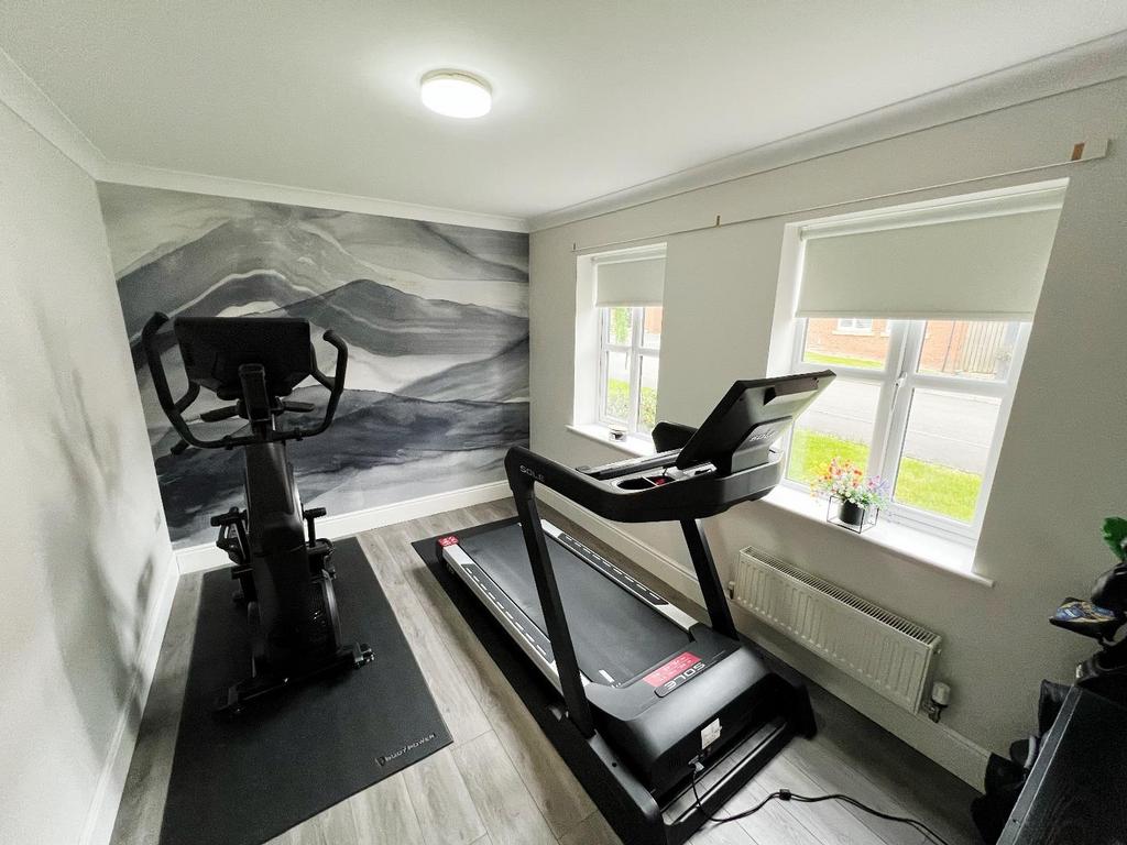 Study/dining room