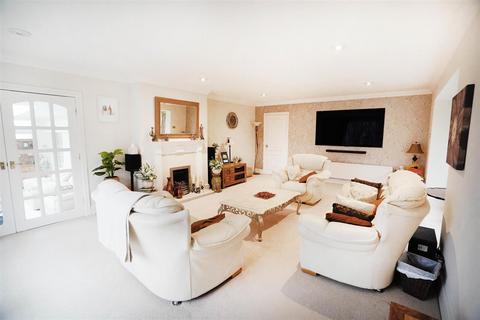5 bedroom detached house for sale, Foxholes Road, Horwich, Bolton