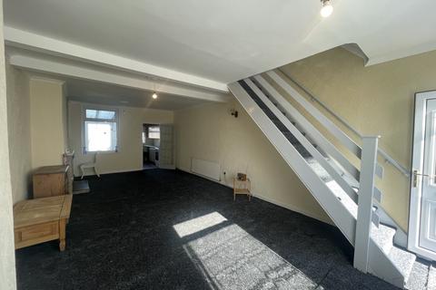 2 bedroom terraced house to rent, Kenning St, Clay Cross,