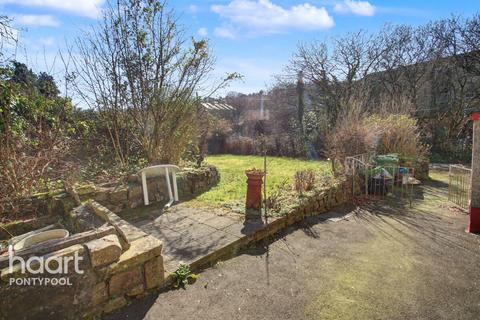 undefined, Avon Road, Pontypool
