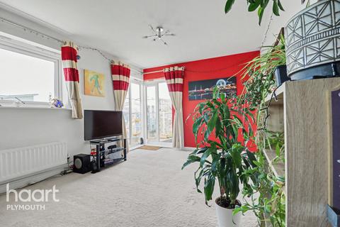 2 bedroom apartment to rent, Mckay Avenue, TORQUAY