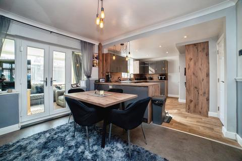 4 bedroom semi-detached house for sale, Fackley Road, Stanton Hill, Sutton-in-Ashfield, Nottinghamshire, NG17