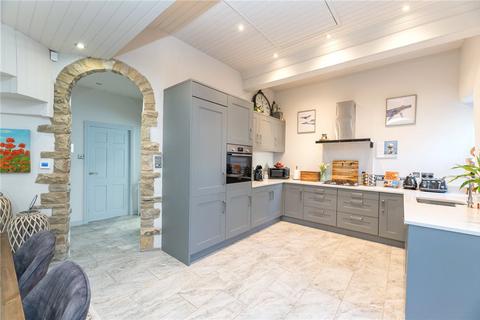 2 bedroom terraced house for sale, Beckfoot Lane, Bingley, West Yorkshire, BD16