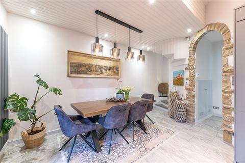 2 bedroom terraced house for sale, Beckfoot Lane, Bingley, West Yorkshire, BD16