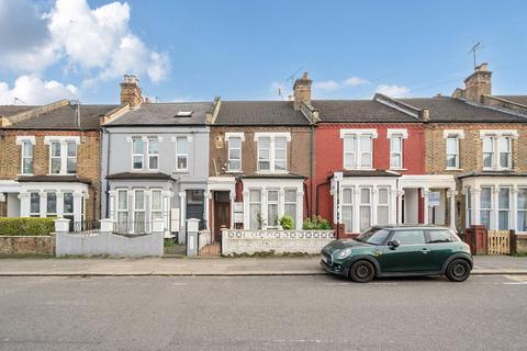 2 bedroom flat to rent, Hermitage Road, Finsbury Park, London, N4