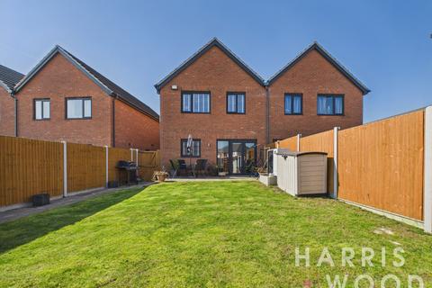 3 bedroom semi-detached house for sale, Mannings Road, Colchester, CO7