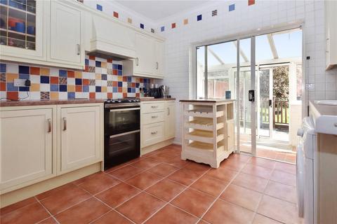 3 bedroom bungalow for sale, Brampton Road, Bexleyheath, DA7