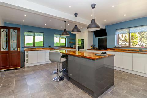 4 bedroom detached house for sale, Schoolside Lane, Middleton, Manchester M24