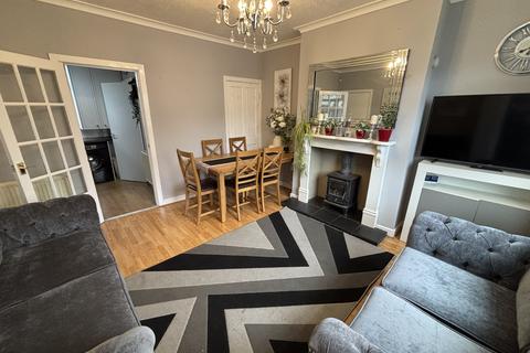 3 bedroom terraced house to rent, Beck Road, SHEFFIELD