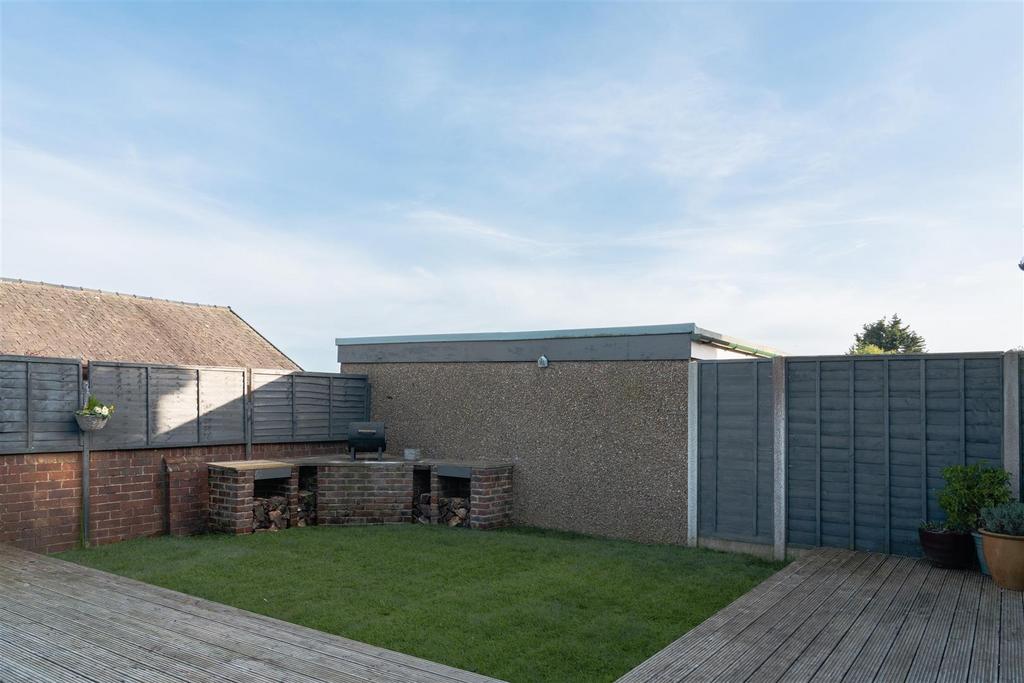 77 Balmoral Drive (12 of 31).jpg