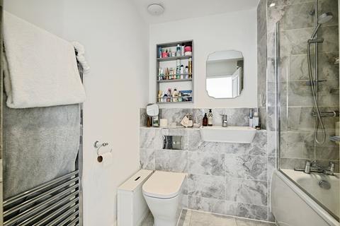 2 bedroom end of terrace house for sale, Corliss Vale, Wouldham, Rochester, Kent, ME1