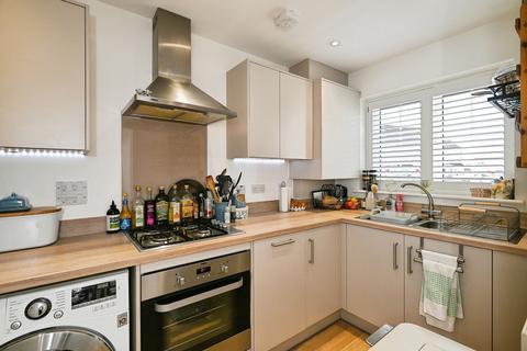 2 bedroom end of terrace house for sale, Corliss Vale, Wouldham, Rochester, Kent, ME1