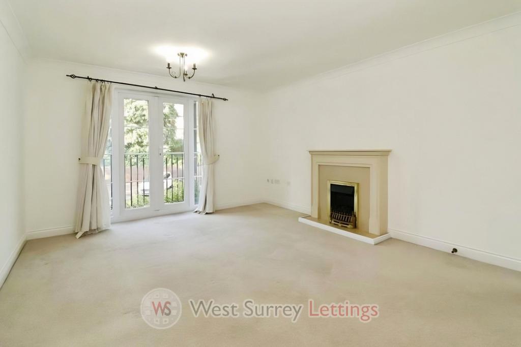 4f83ca01-LIVING 20 ROOM 202 med
