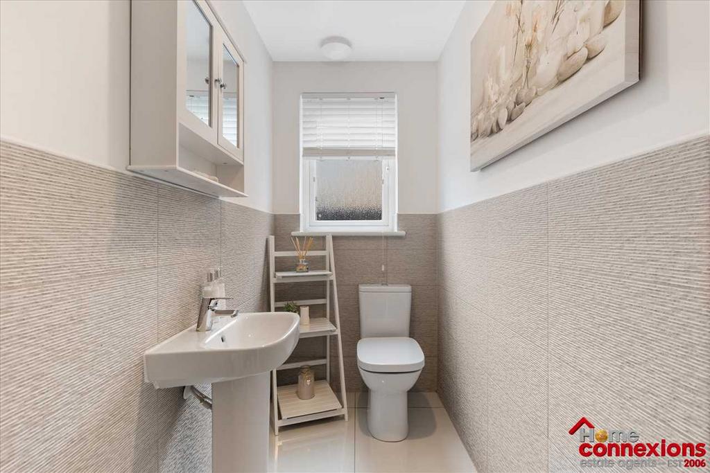 Lower Level WC