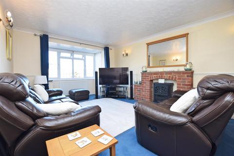 4 bedroom detached house for sale, Vancouver Drive, Rainham
