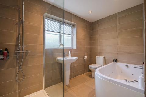 4 bedroom detached house for sale, Haywood Avenue, Huddersfield HD3