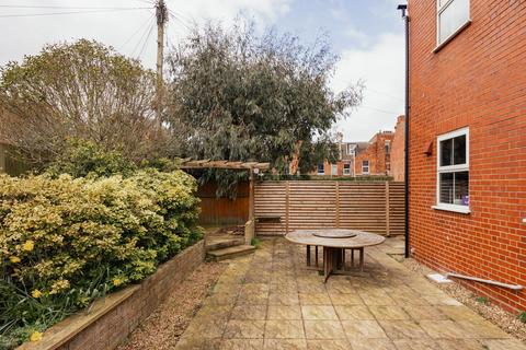 6 bedroom semi-detached house for sale, Three Storey Victorian Home in Hunstanton