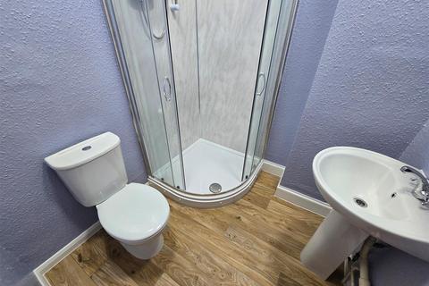 1 bedroom flat to rent, North Denes Road, Great Yarmouth
