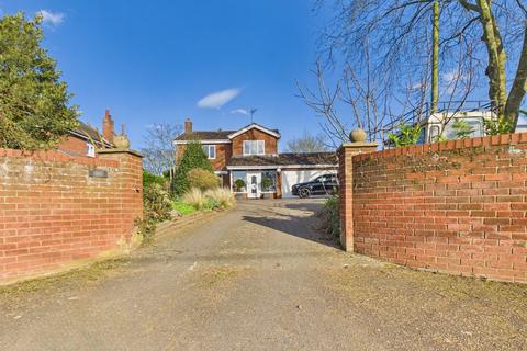 3 bedroom detached house for sale, London Road, Downham Market PE38