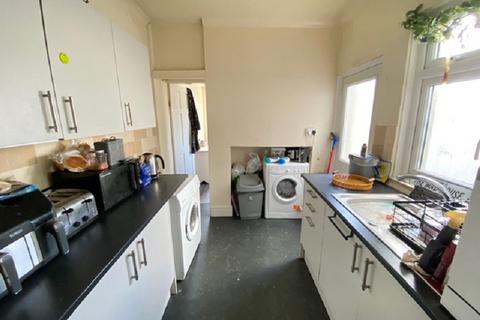 3 bedroom terraced house for sale, Whittington Street, Neath, Neath Port Talbot.