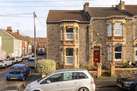 3 bedroom end of terrace house for sale, Cossham Road, St George