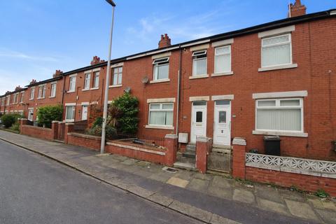3 bedroom terraced house to rent, Sharow Grove, Blackpool, FY1