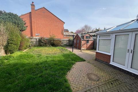 4 bedroom detached house for sale, Chestnut Drive, Desborough, Kettering
